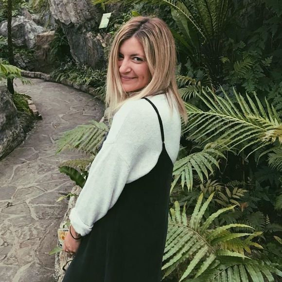 Meet your Posher, Alexandra - Picture 1 of 1